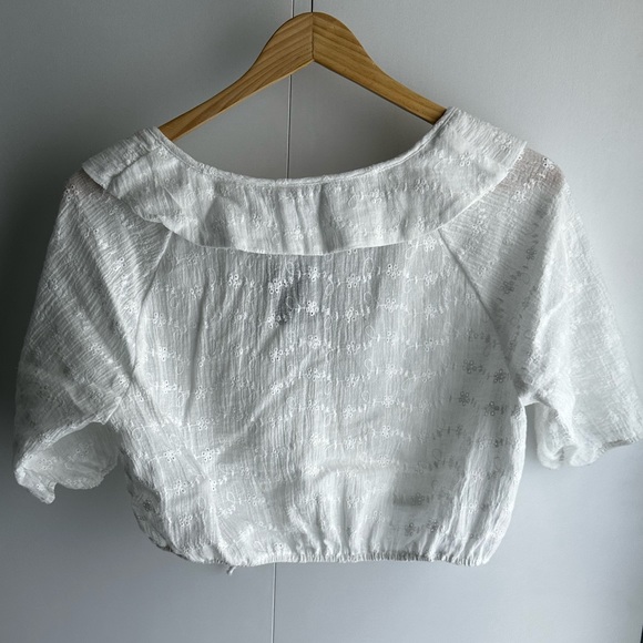 Urban Renewal Remnants Eyelet Ruffle Wrap Top size S - Picture 4 of 6
